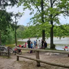 Jezioro Babskie - idealne miejsce na relaks i przygodę w naturze
