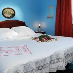 Jak poinformować gości weselnych o noclegu, by uniknąć chaosu?