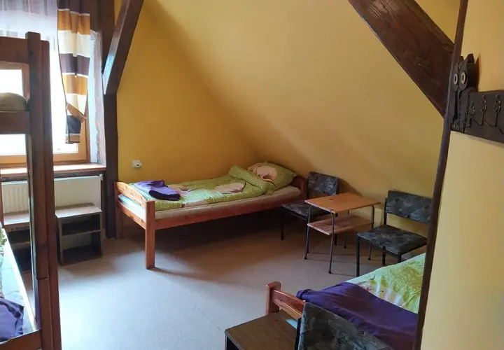 Czy schronisko może odmówić noclegu? Poznaj ważne zasady i wyjątki