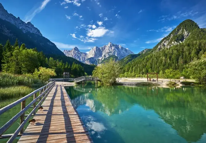 Kranjska Gora atrakcje: niezapomniane miejsca i aktywności na wyjazd