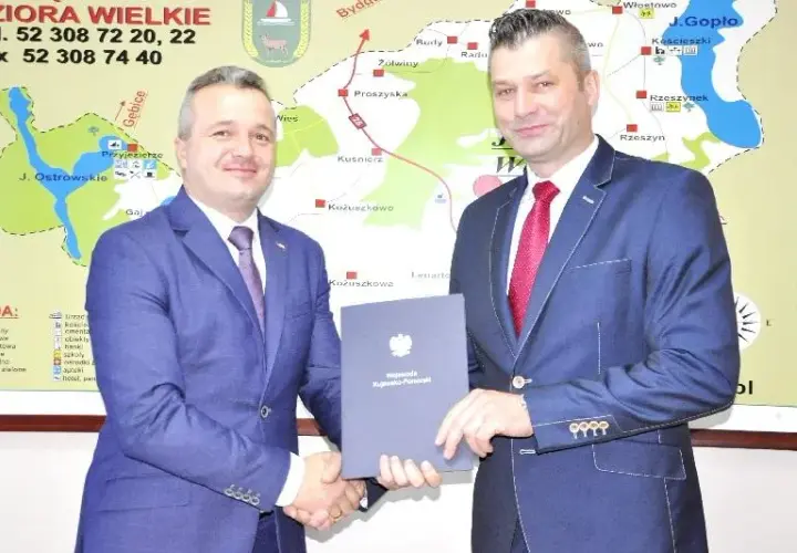 Urząd Gminy Jeziora Wielkie: Kluczowe informacje i aktualności