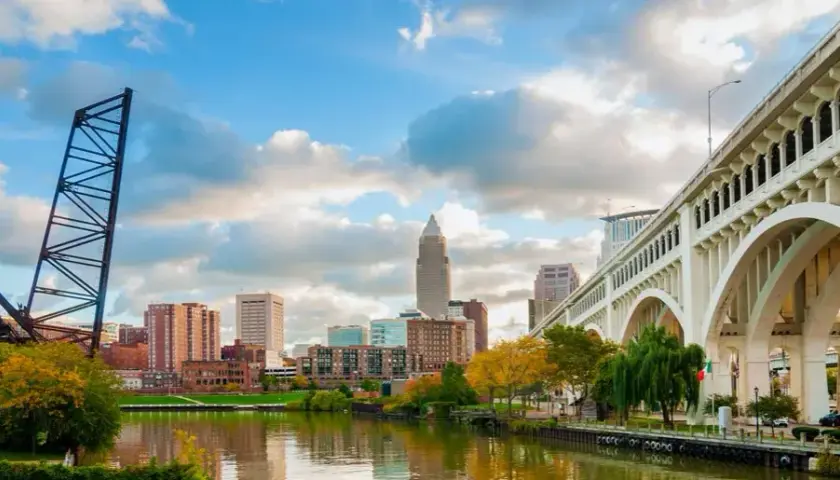 Stan w USA nad jeziorem Erie: odkryj nieznane atrakcje Ohio