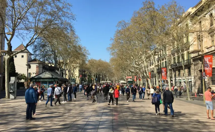 La Rambla - jak spacerować, by odkryć jej prawdziwe oblicze?