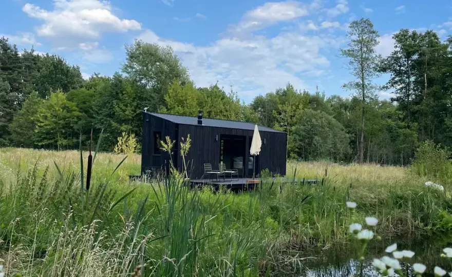 Domek nad jeziorem łódzkie - idealne miejsce na relaks i wypoczynek