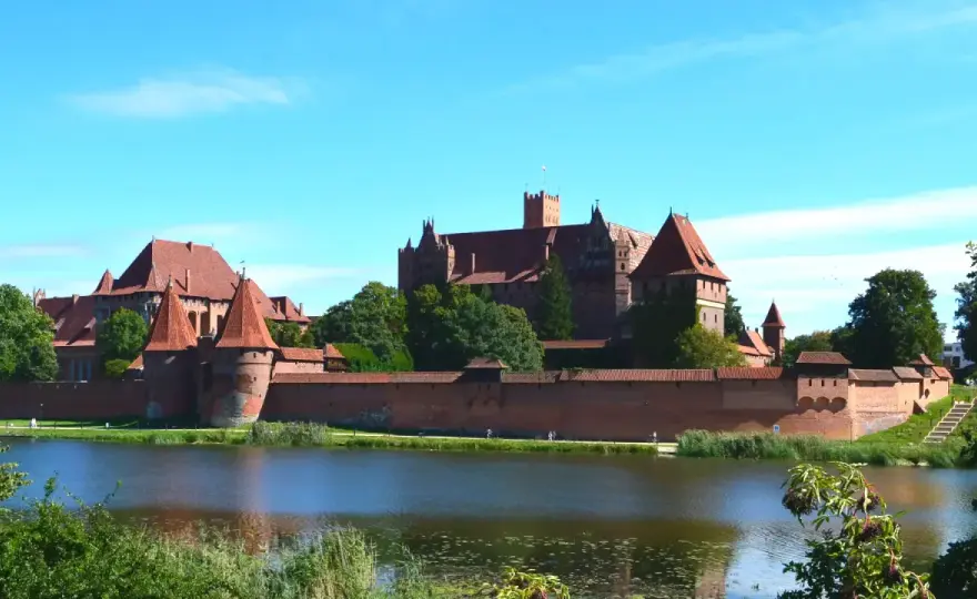 Ile trwa zwiedzanie Malborka? Zaplanuj czas idealnie!