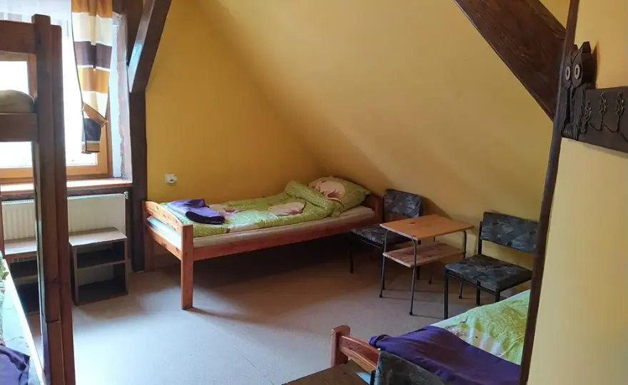 Czy schronisko może odmówić noclegu? Poznaj ważne zasady i wyjątki