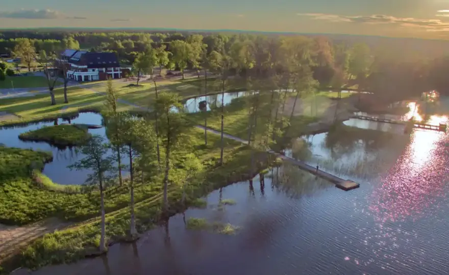 Gdzie na Mazury? Wybierz jezioro idealne dla Ciebie!